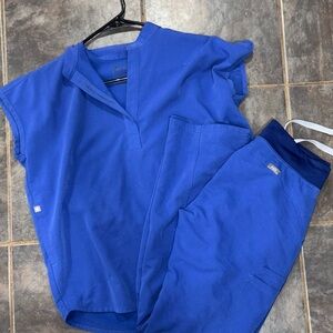 Figs Women's Royal Blue Scrub Set